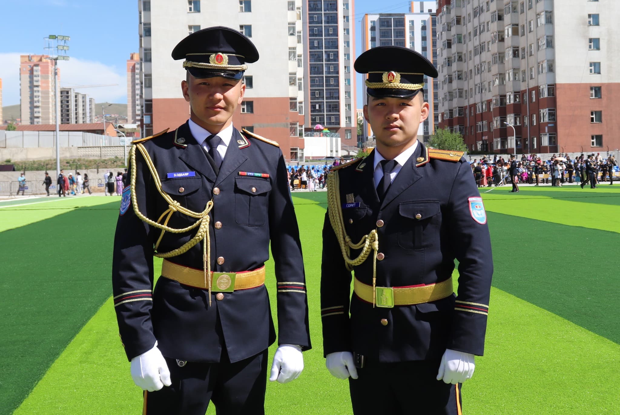 Манлайлал, хүмүүжил