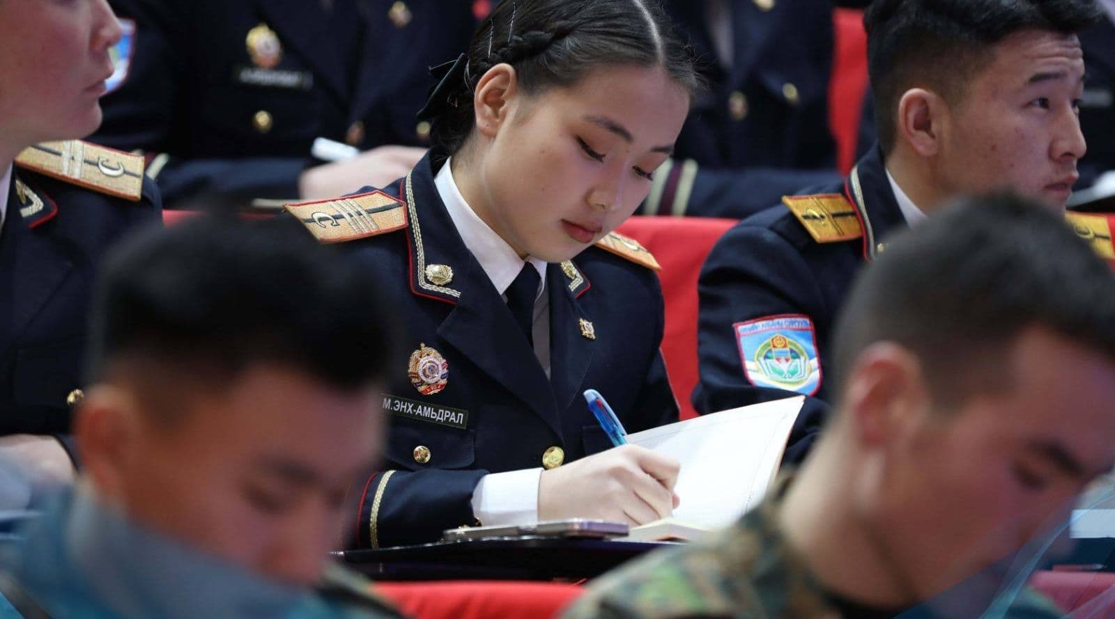 “МӨРДӨГЧ” КЛУБ