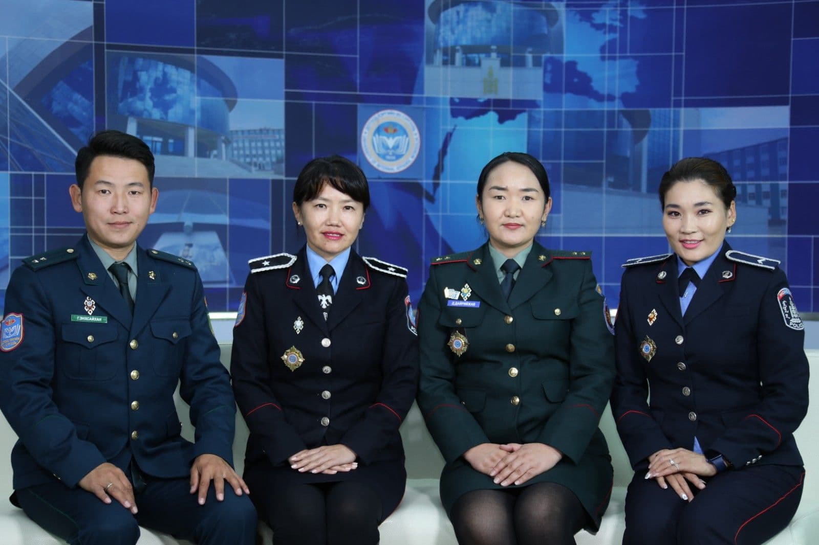 ОЛОН НИЙТТЭЙ ХАРИЛЦАХ ТӨВ